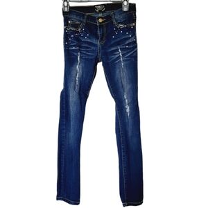 🌺3 for $10 Thrill Bling Embellished Distressed Jeans